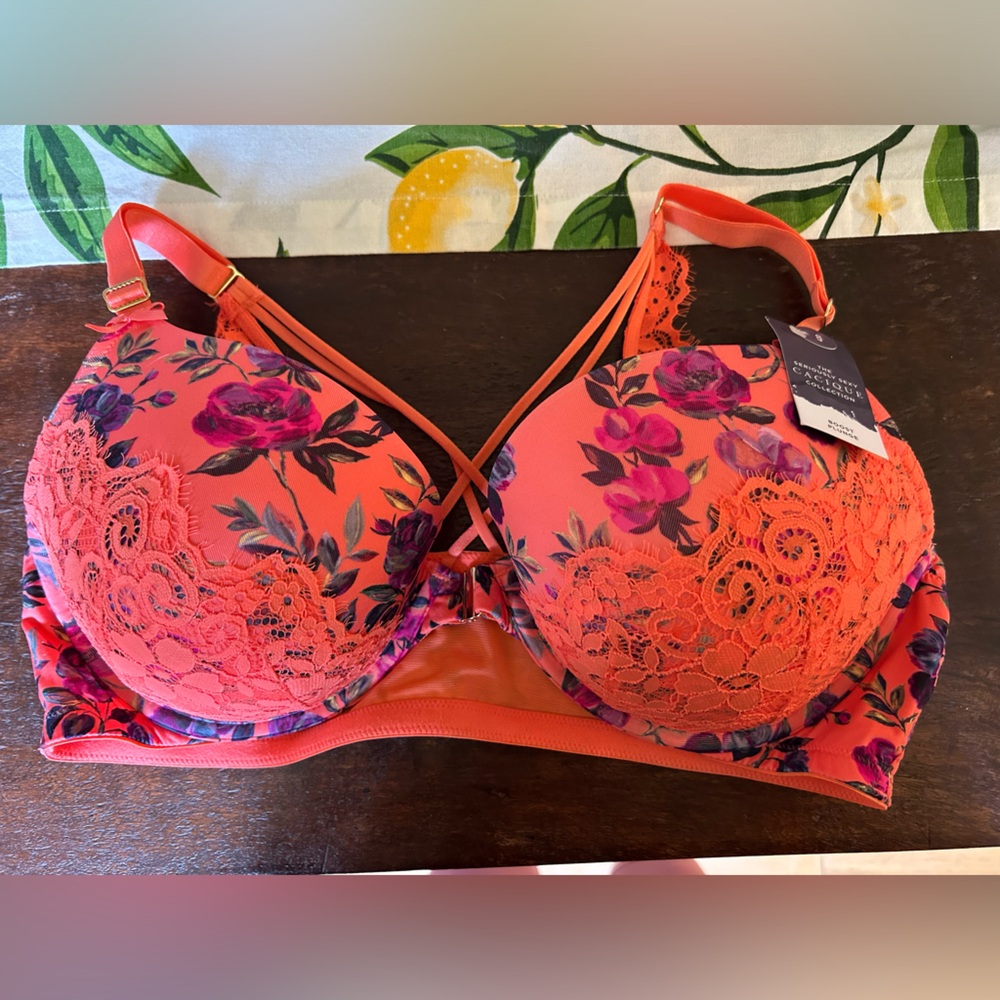 NWT Lane Bryant/ Cacique Boost Plunge front close bra 42d